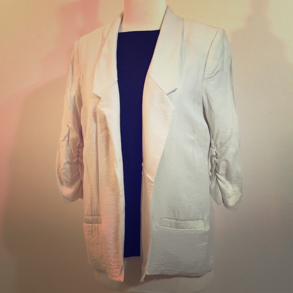 LC Lauren Conrad Jackets & Blazers - LC Lauren Conrad beige jacket blazer